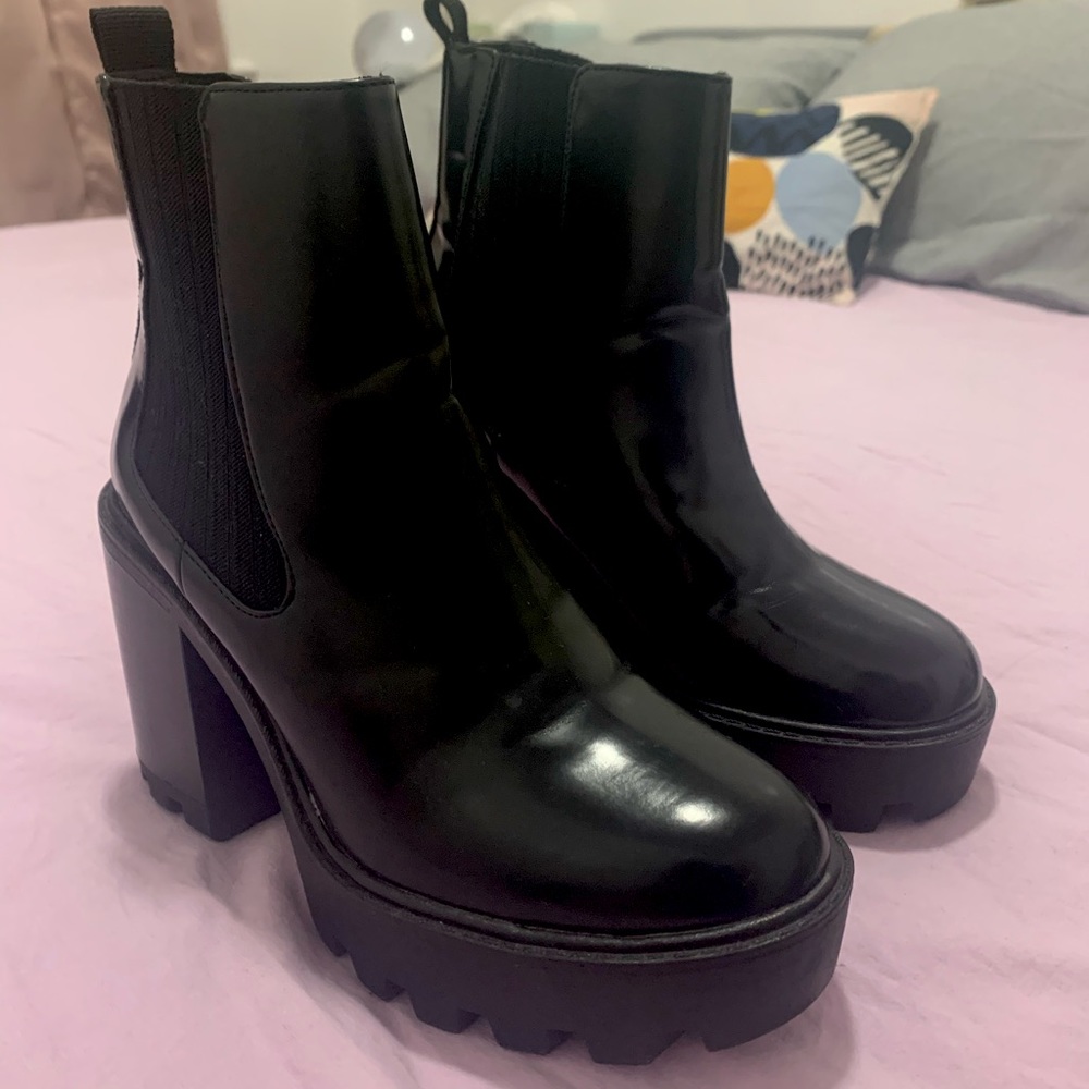 Zara Clunky Boots